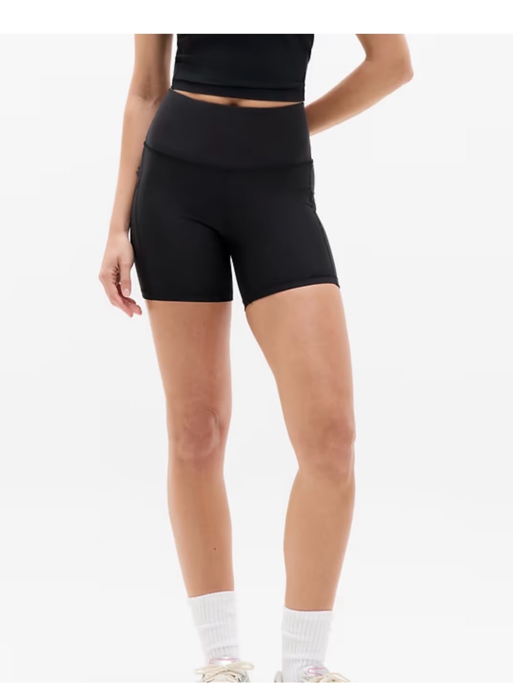 Athleta Interval Stash 5” Shorts - Size Medium